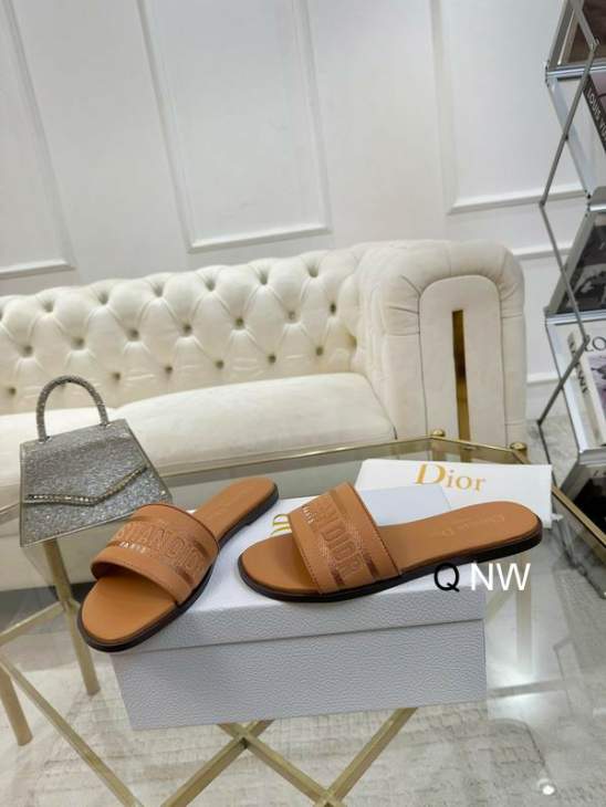 Picture of Dior Slippers _SKUDiorsz35-40NW0862964